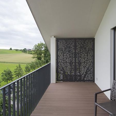 Small Luxury Hotel Wellnesshotel Golfpanorama Lipperswil Exteriör bild