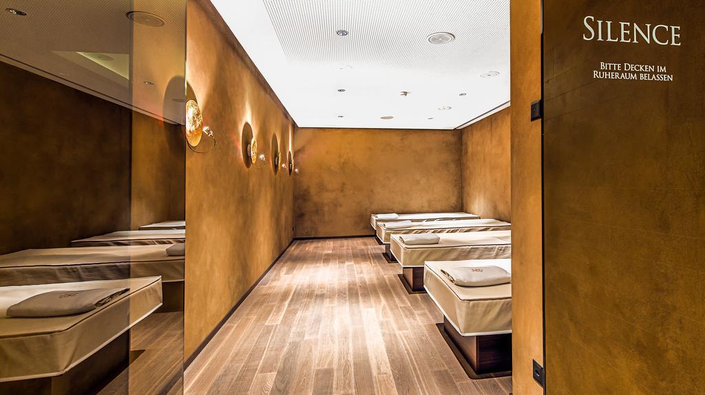 Small Luxury Hotel Wellnesshotel Golfpanorama Lipperswil Exteriör bild
