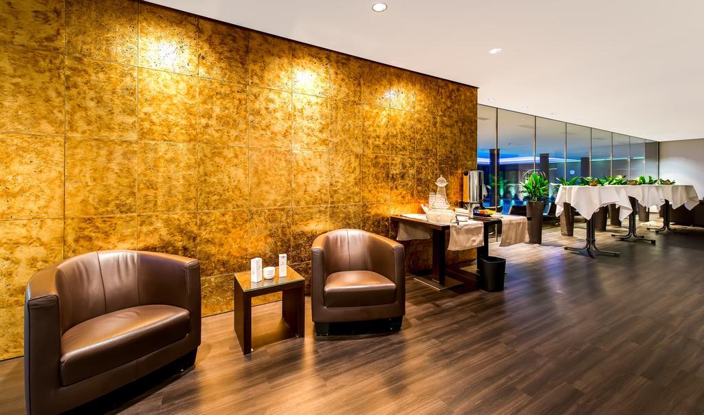 Small Luxury Hotel Wellnesshotel Golfpanorama Lipperswil Exteriör bild