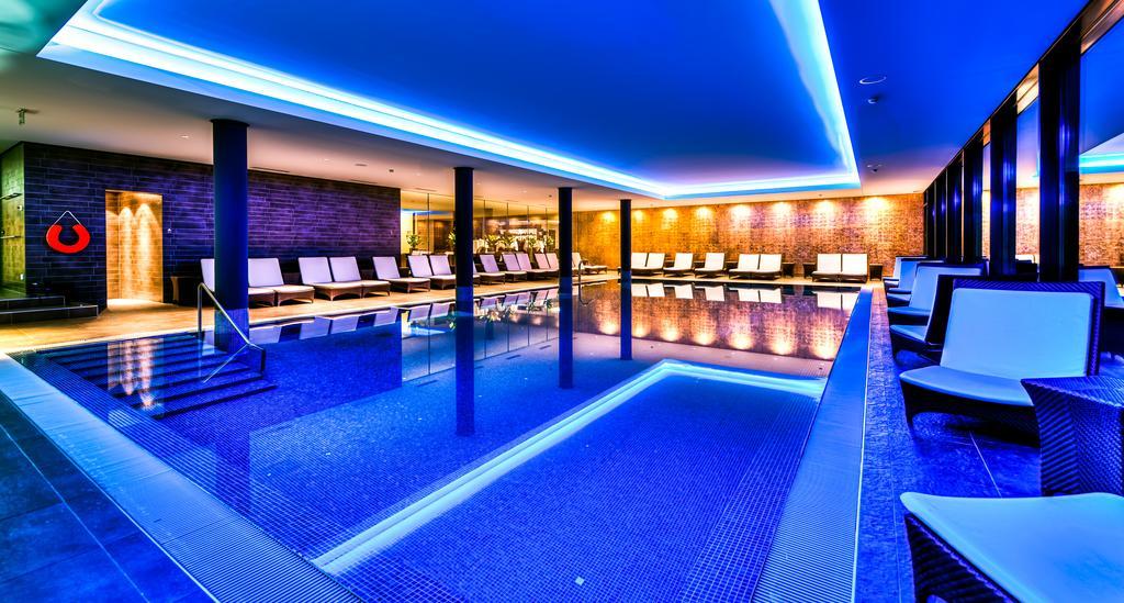 Small Luxury Hotel Wellnesshotel Golfpanorama Lipperswil Exteriör bild