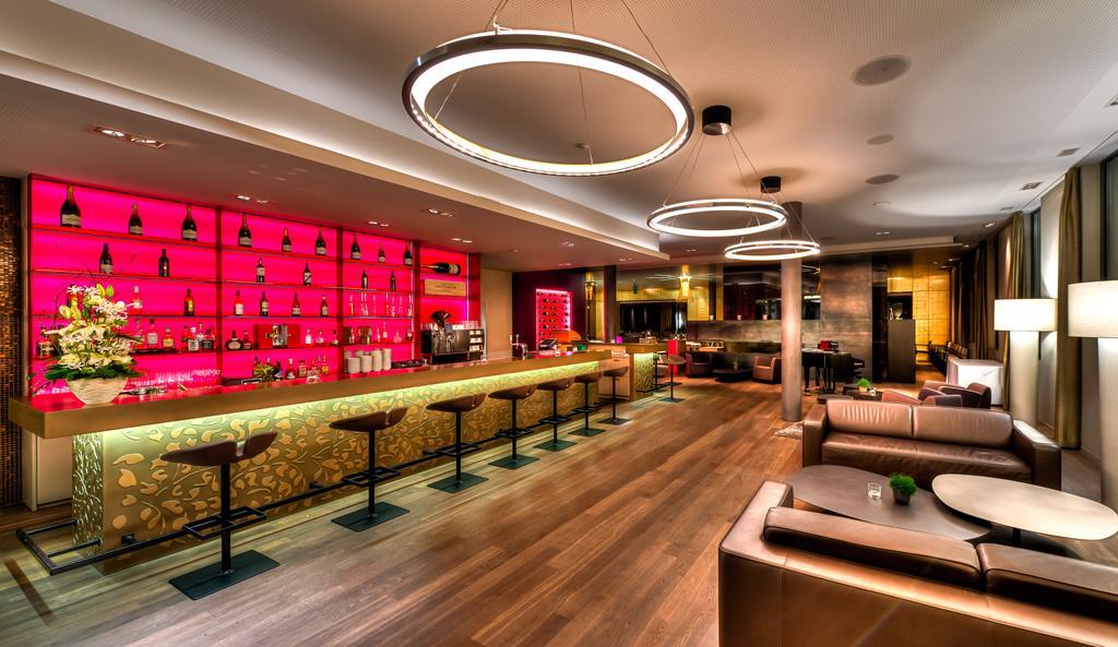 Small Luxury Hotel Wellnesshotel Golfpanorama Lipperswil Exteriör bild
