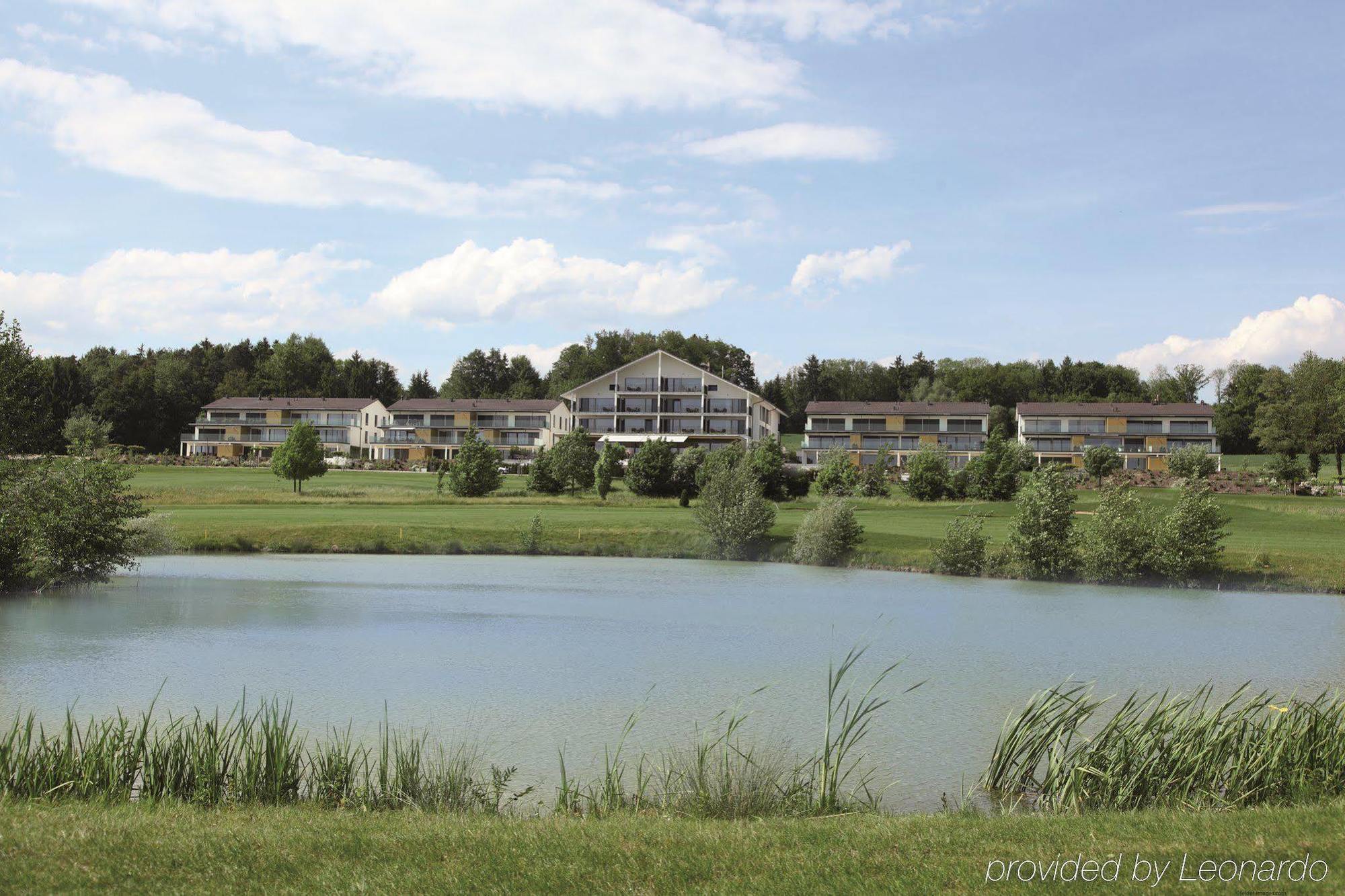 Small Luxury Hotel Wellnesshotel Golfpanorama Lipperswil Exteriör bild