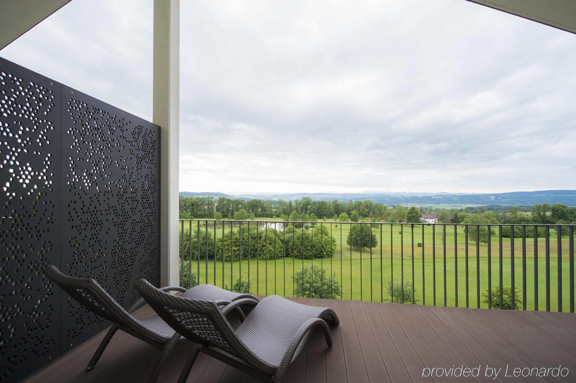 Small Luxury Hotel Wellnesshotel Golfpanorama Lipperswil Exteriör bild