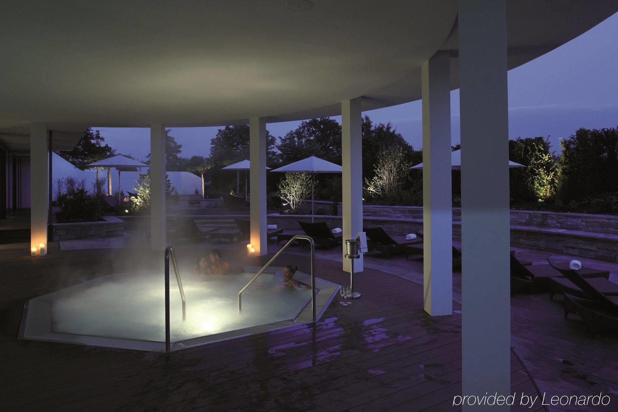Small Luxury Hotel Wellnesshotel Golfpanorama Lipperswil Exteriör bild